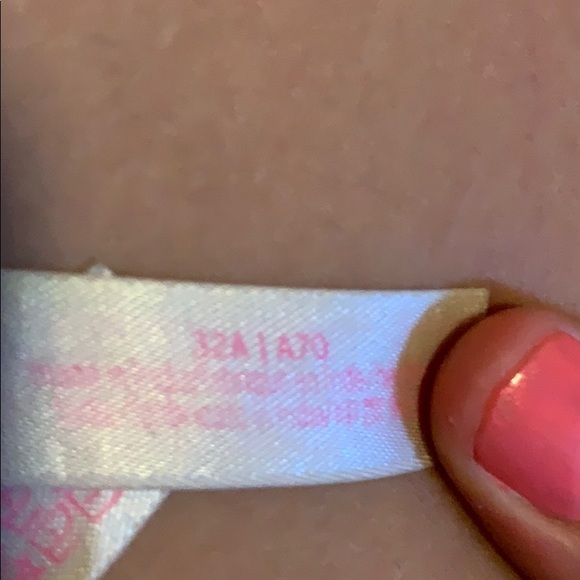 PINK bra - Picture 2 of 2
